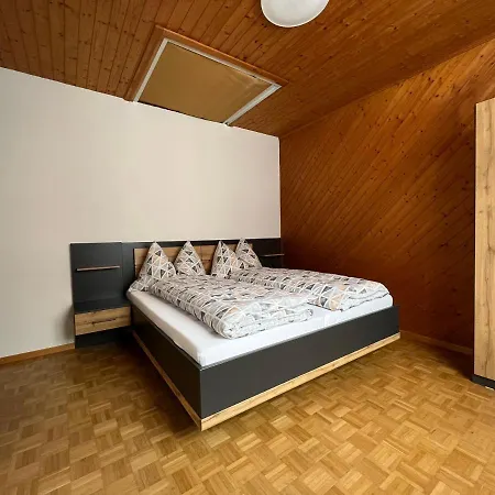 Apartment Dorfzentrum Disentis